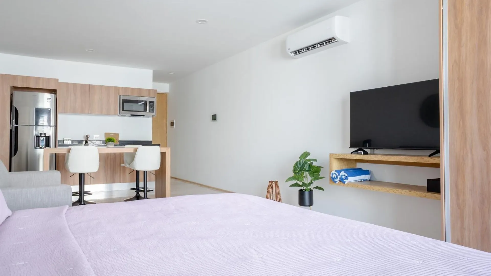 Apartment Menesse Studio Home Playa del Carmen Mexico